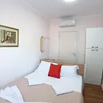 Auras Sweet * تيرانا