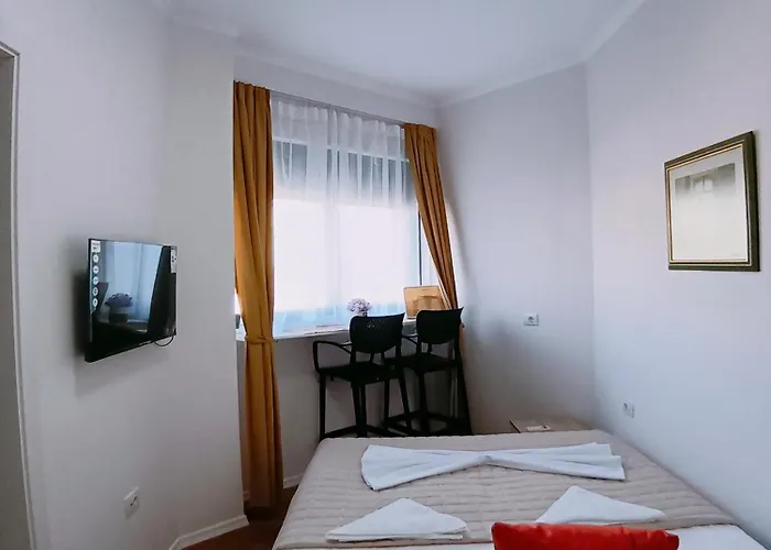 Apartment Auras Sweet