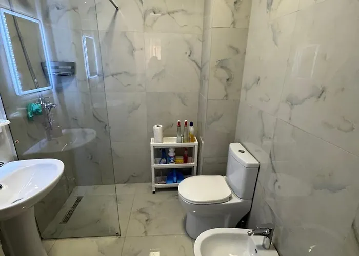 Auras Sweet * Tirana